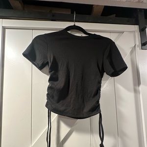 Black short sleeve crop top